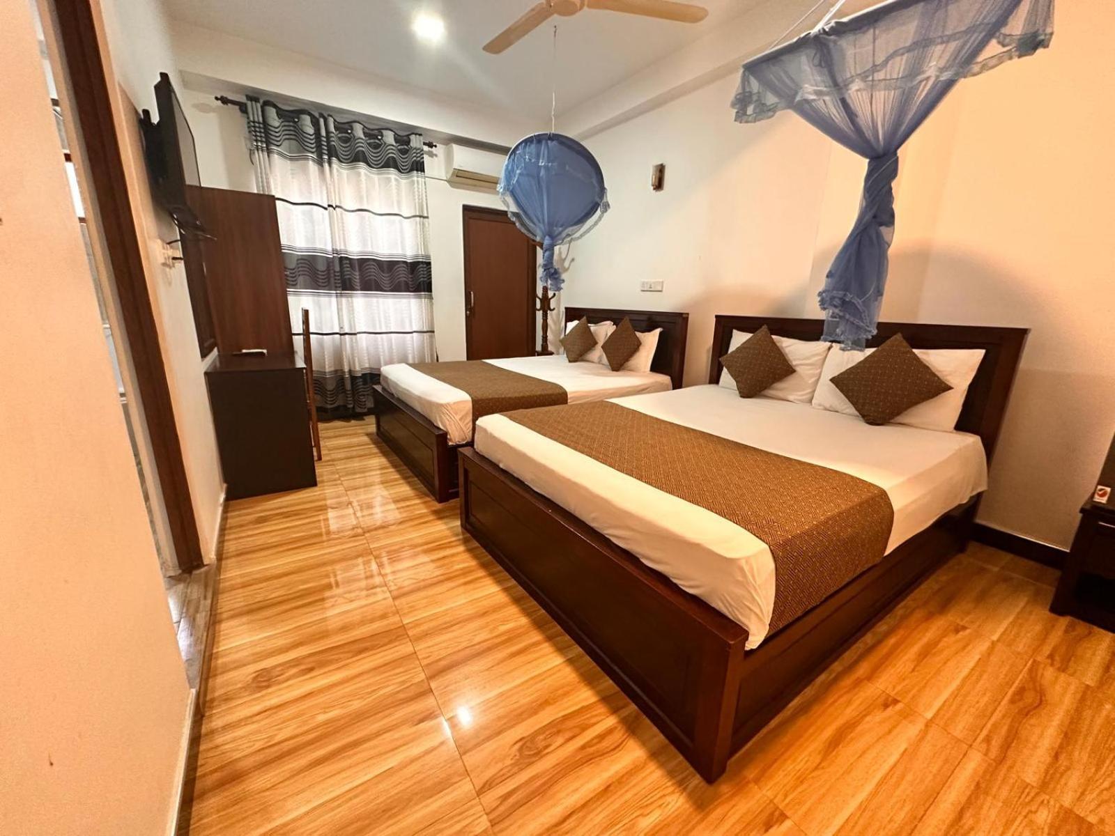 Holiday Villa Trincomalee Exterior foto