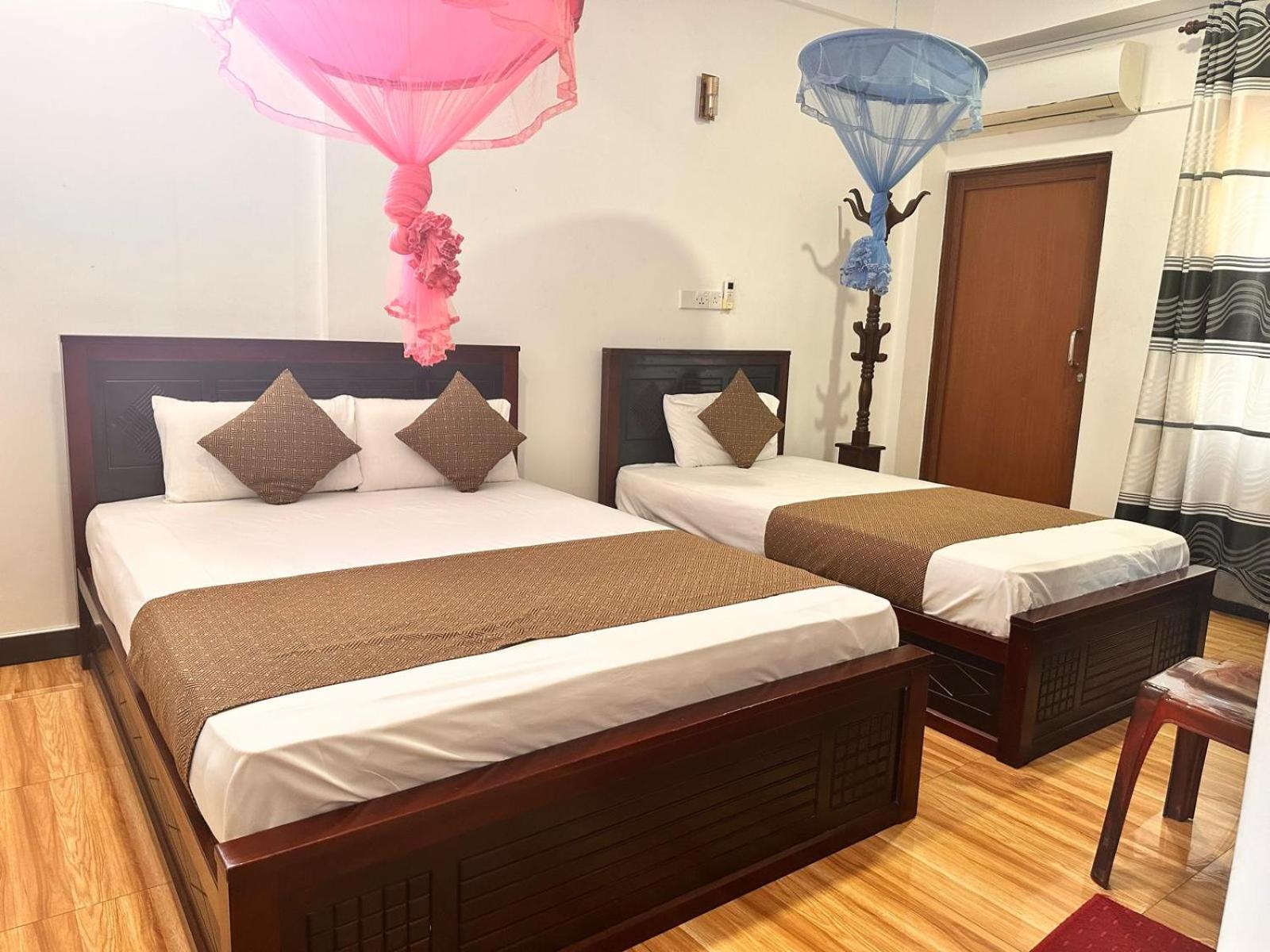Holiday Villa Trincomalee Exterior foto
